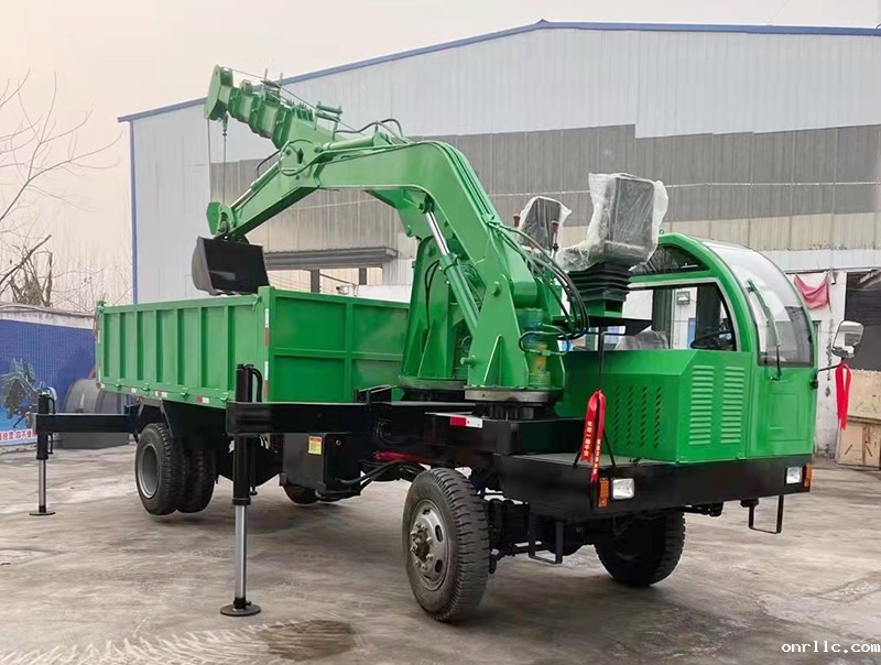 轮式吊挖一体机