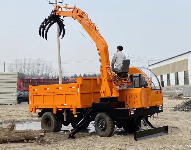 四不像随车抓运输车